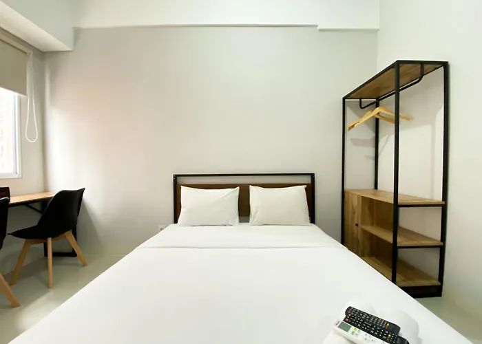 Chic And Cozy Studio Apartment At Transpark Juanda Bekasi By Travelio