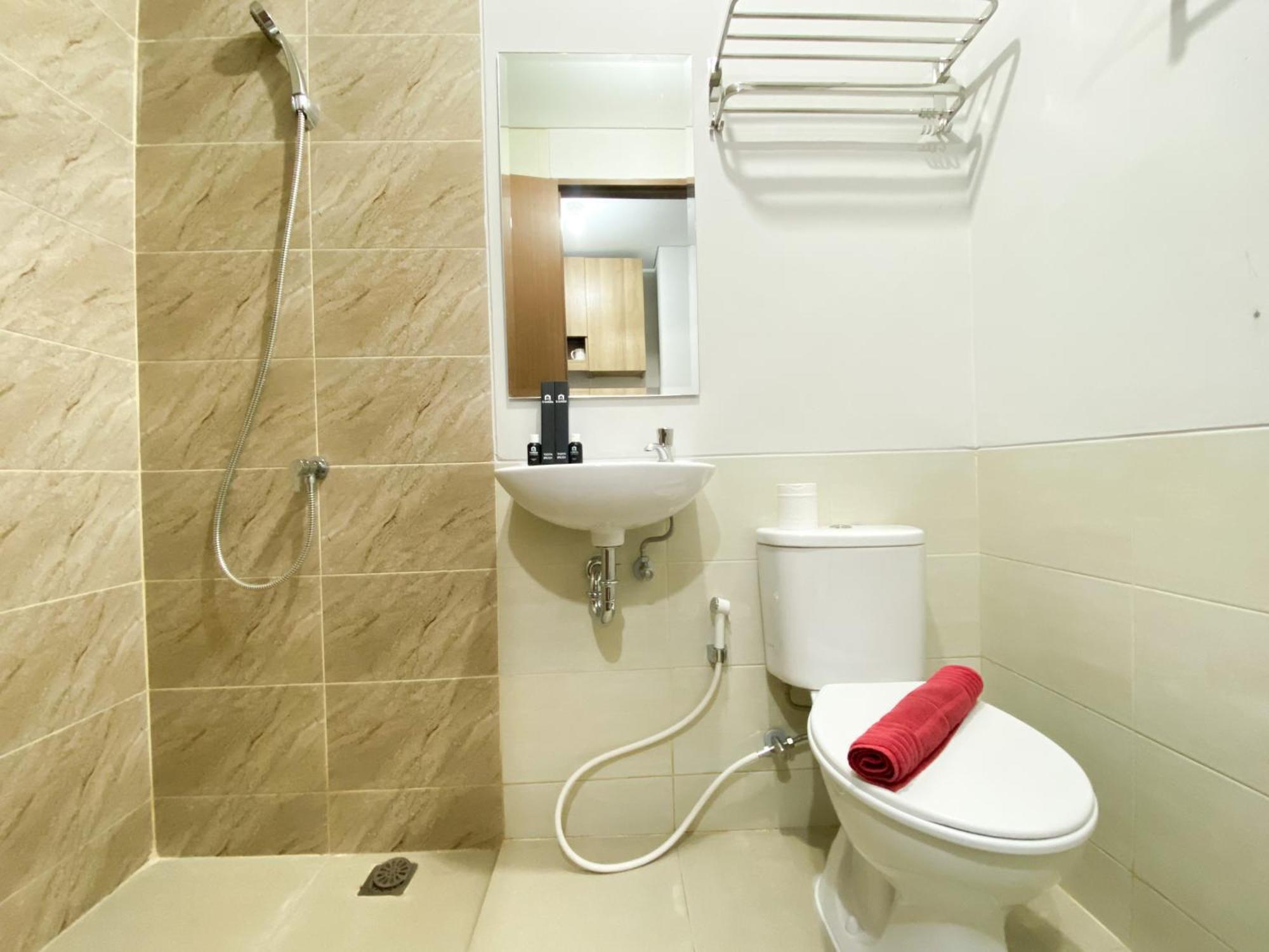 Chic And Cozy At Transpark Juanda By Travelio Apartemen *